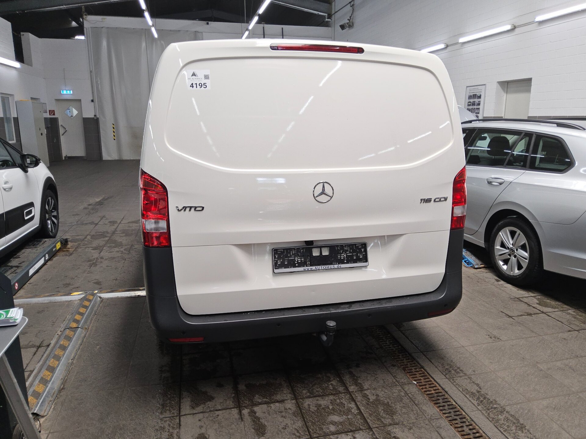 Mercedes-Benz Vito-116 CDI Kasten lang 2-Sitzer Navi DAB RFK 10