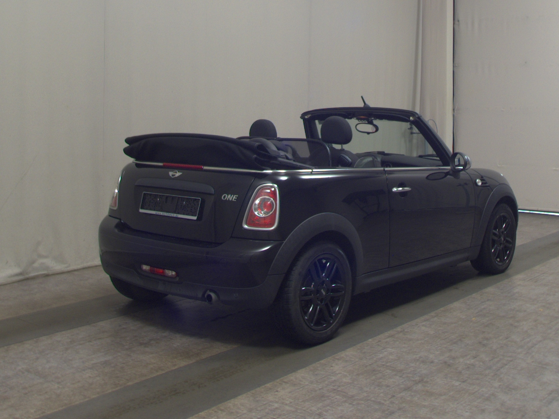 MINI One Cabrio 1.6 T-Leder PDC Shz Klima Ambiente 4