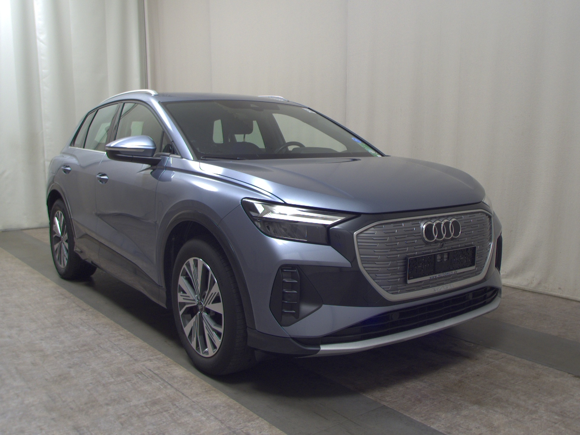 Audi Q4 e-tron 40 Navi+ LED virtual ACC PDC 3
