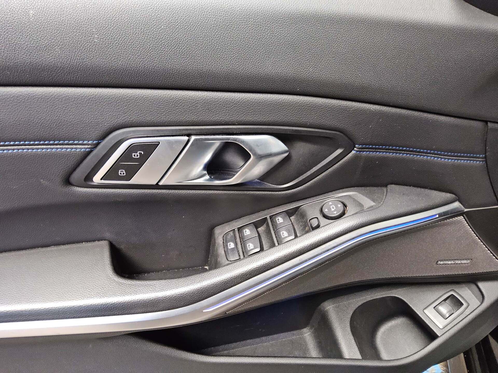 BMW 320dA Touring M-Sport Navi LC pro H-K LED+ 10
