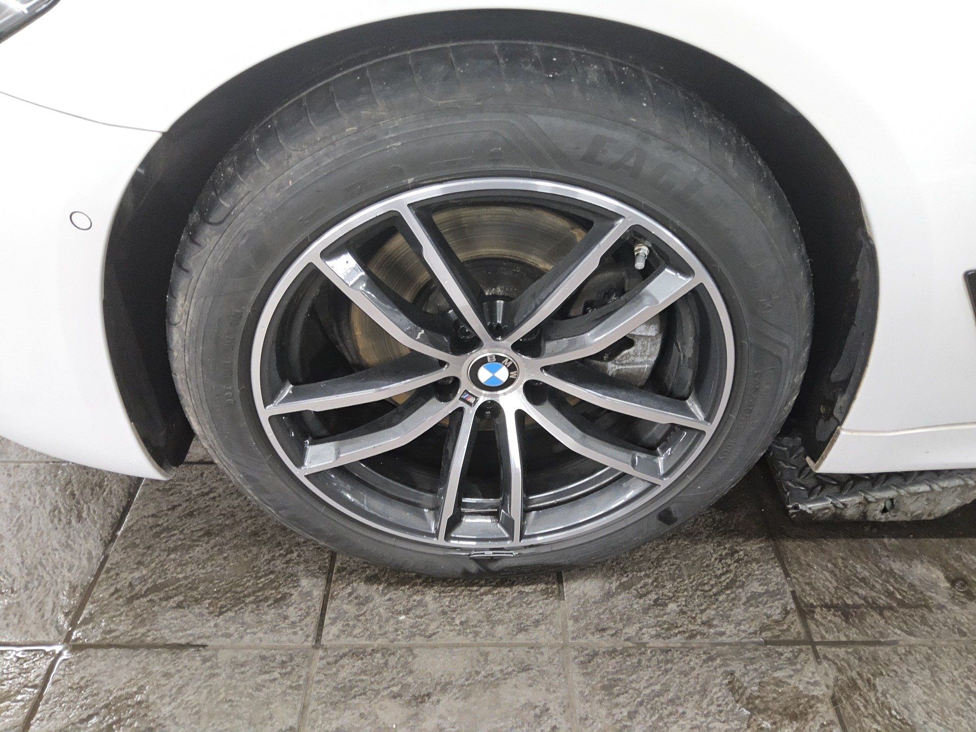 BMW 520dA Touring M-Sport Leder LC Pro Pano HiFi Ahk 11