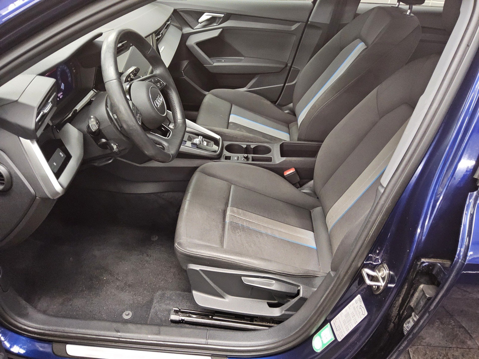 Audi A3 Sportback 2.0 TDI advanced HuD B&O Navi+ RFK 9