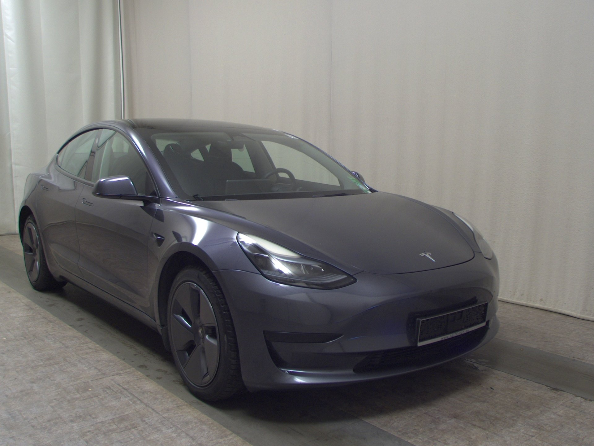 Tesla Model 3 Leder Navi LED RfK ACC 4xShz BT Dashcam 3