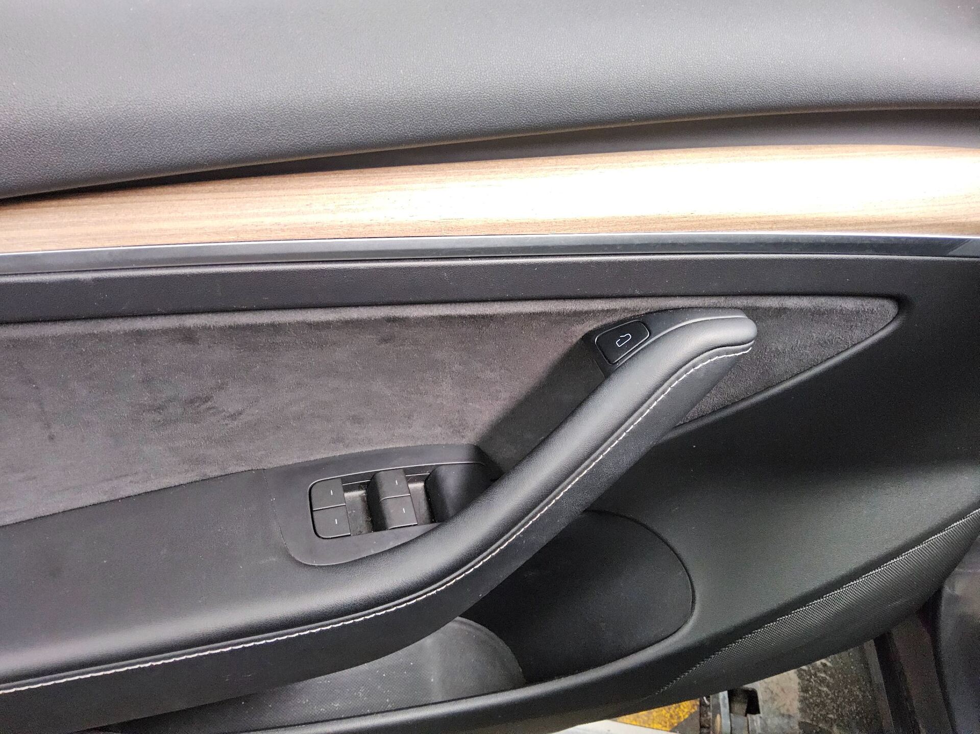 Tesla Model 3 Leder Navi LED RfK ACC 4xShz BT Dashcam 9
