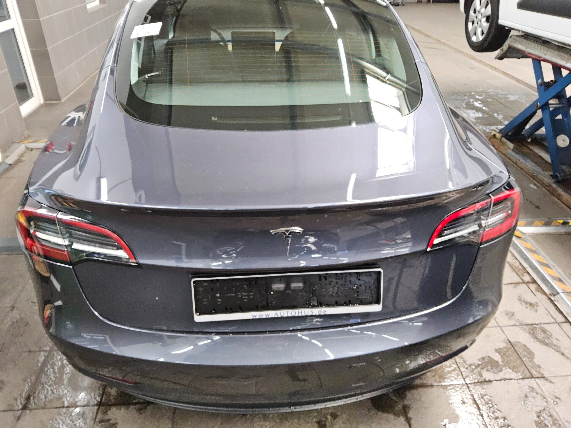 Tesla Model 3 Leder Navi LED RfK ACC 4xShz BT Dashcam 10