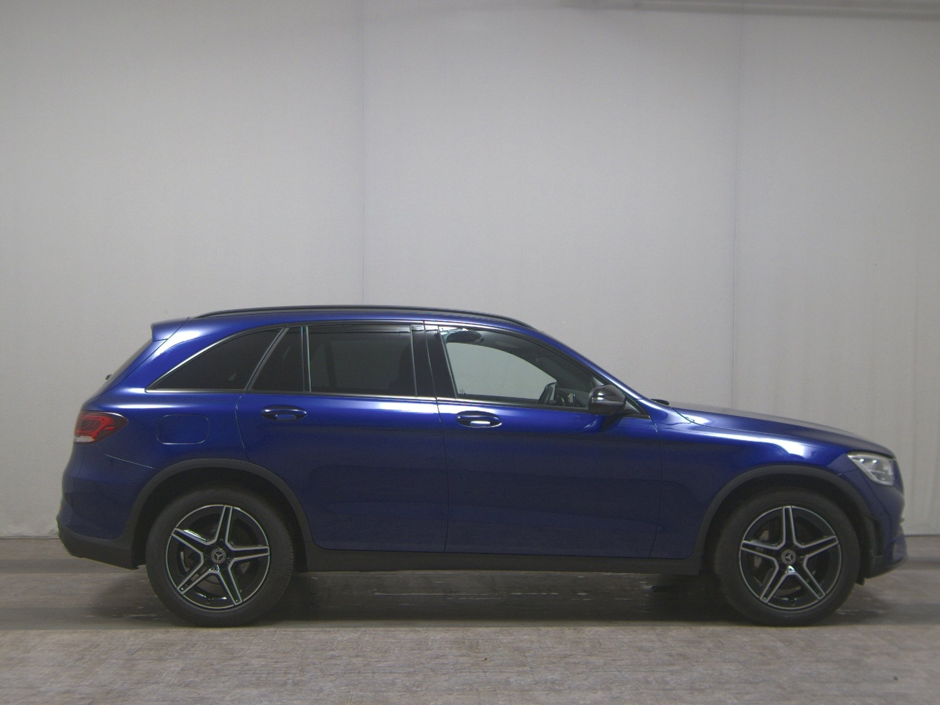 Mercedes-Benz GLC 220 d 4M AMG-Line Navi LED 360° Night Sound