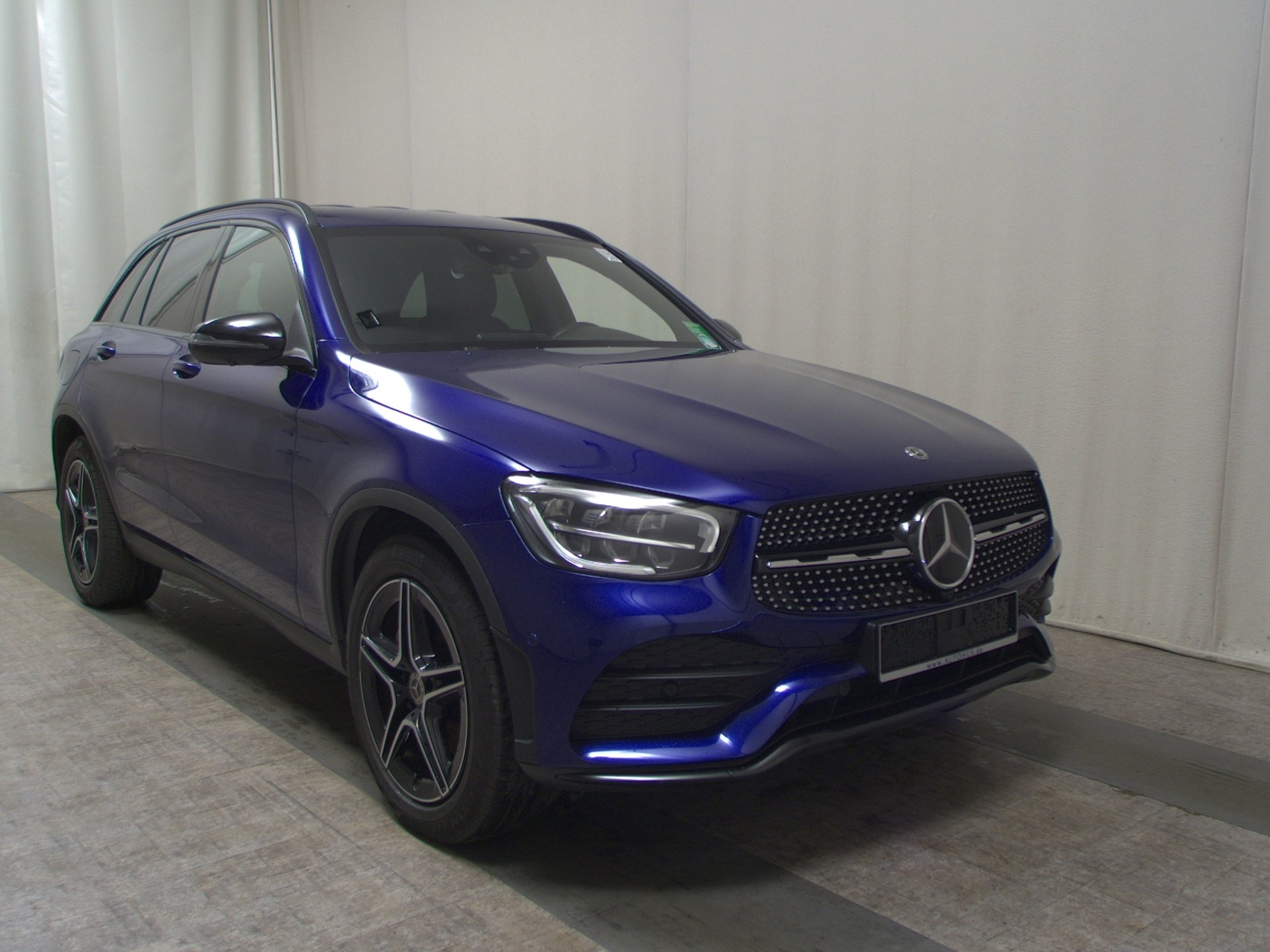 Mercedes-Benz GLC 220 d 4M AMG-Line Navi LED 360° Night Sound 3