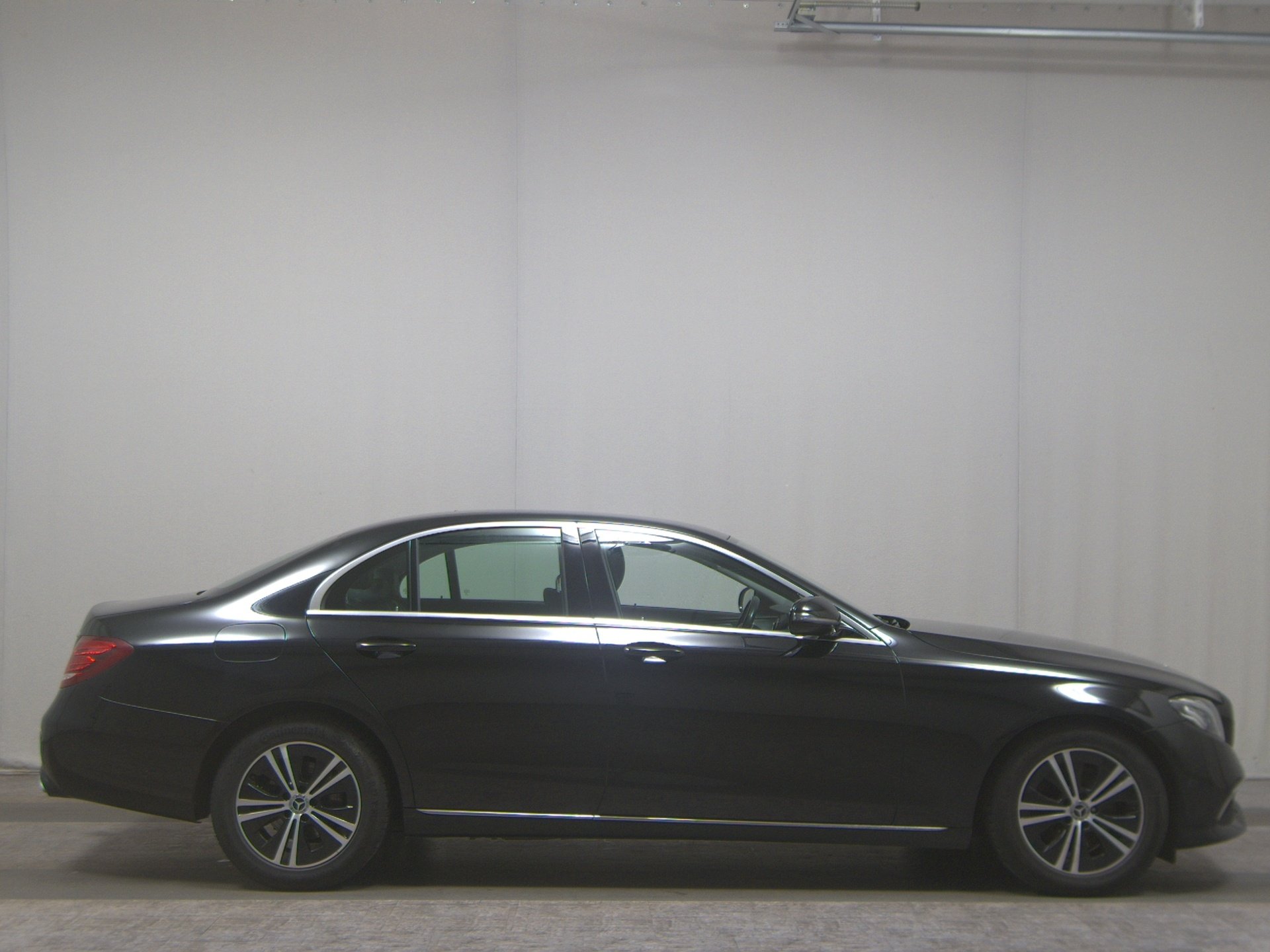 Mercedes-Benz E 300 d Avantgarde Navi LED Widescreen AHK RFK