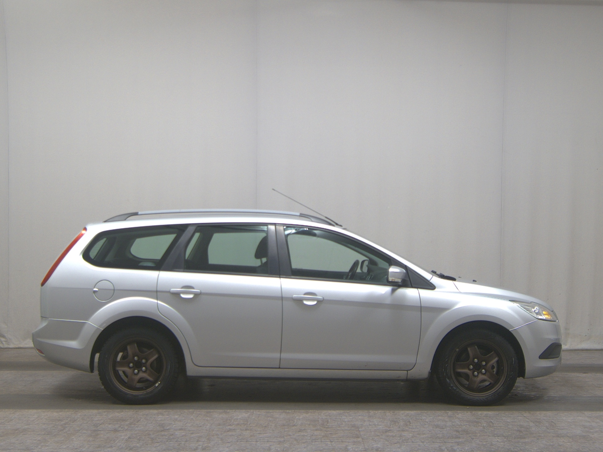 Ford Focus Turnier 1.6 TDCi Style Klima AHK Navi BT