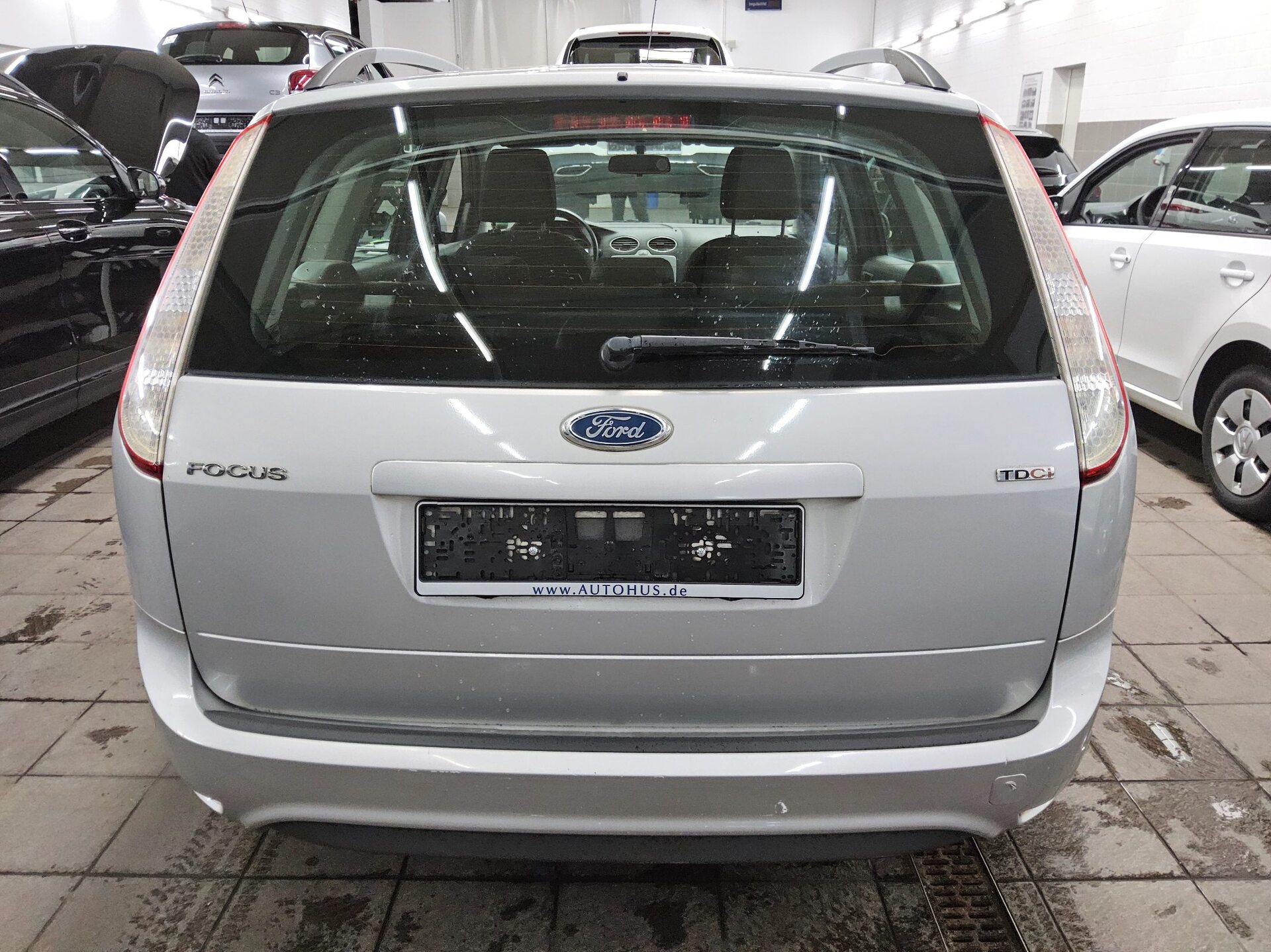 Ford Focus Turnier 1.6 TDCi Style Klima AHK Navi BT 10
