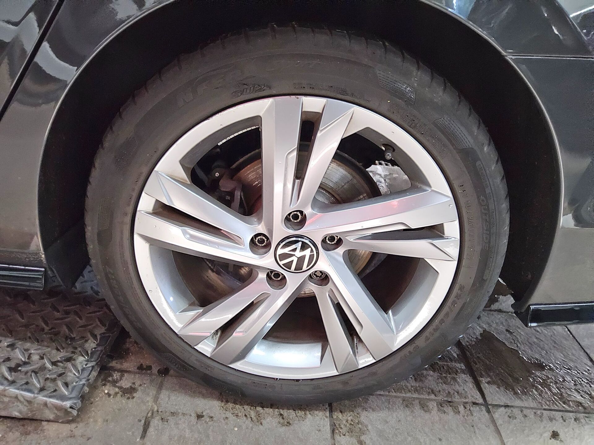 Volkswagen Golf-8 Var. 2.0 TDI R-Line Navi LED DC AHK ACC 11