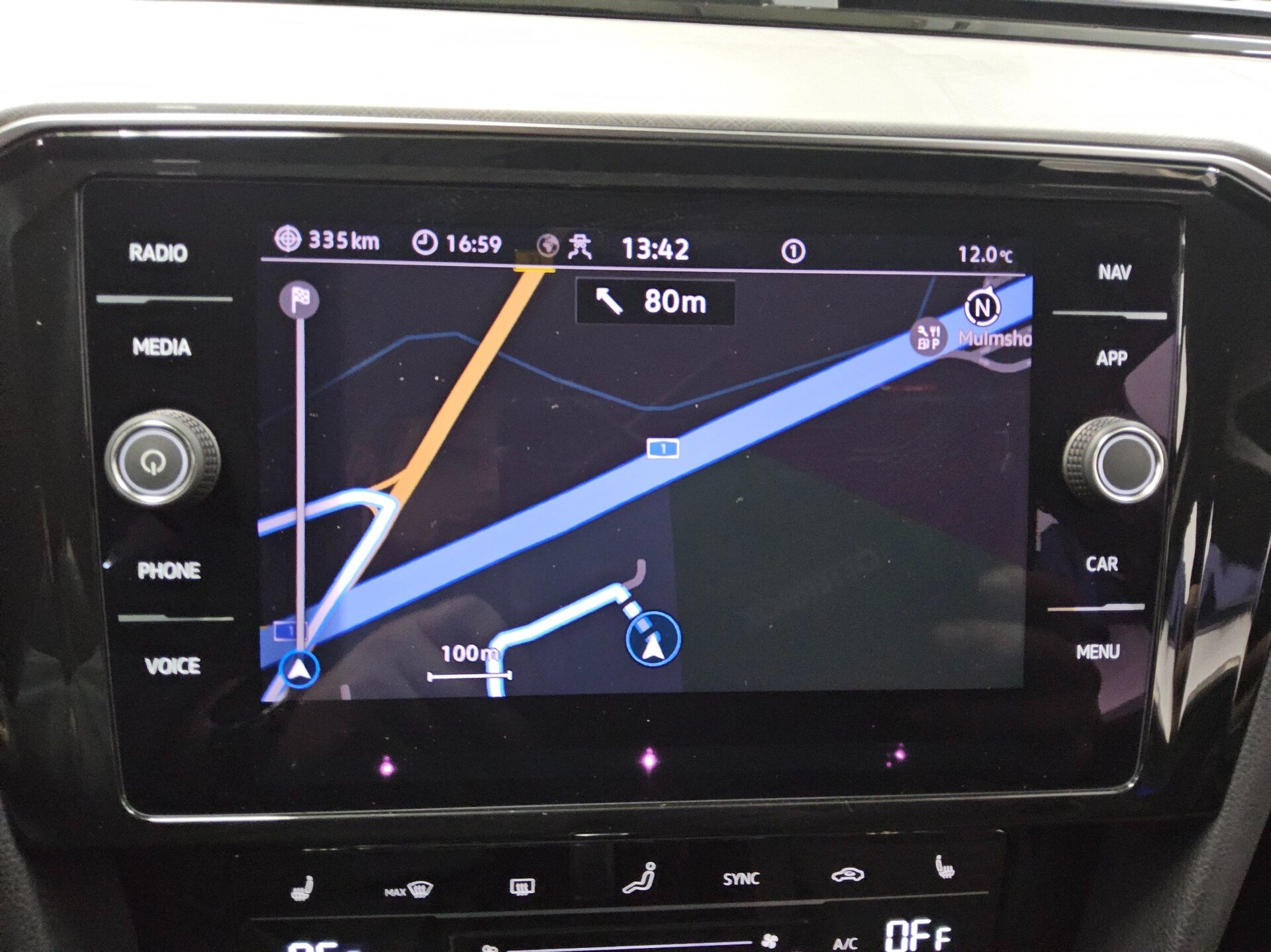 Volkswagen Passat Var. 2.0 TDI R-Line Navi LED AID RFK 7