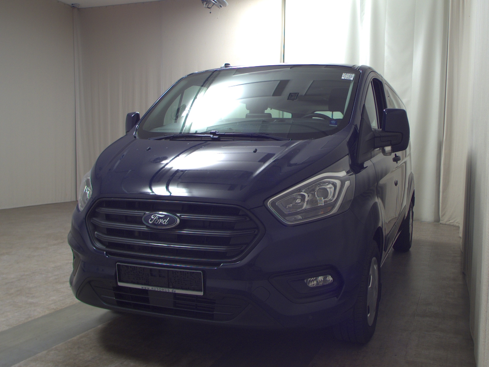 Ford Transit Custom 2.0 TDCi Trend L2 8-Sitze Nav PDC 2