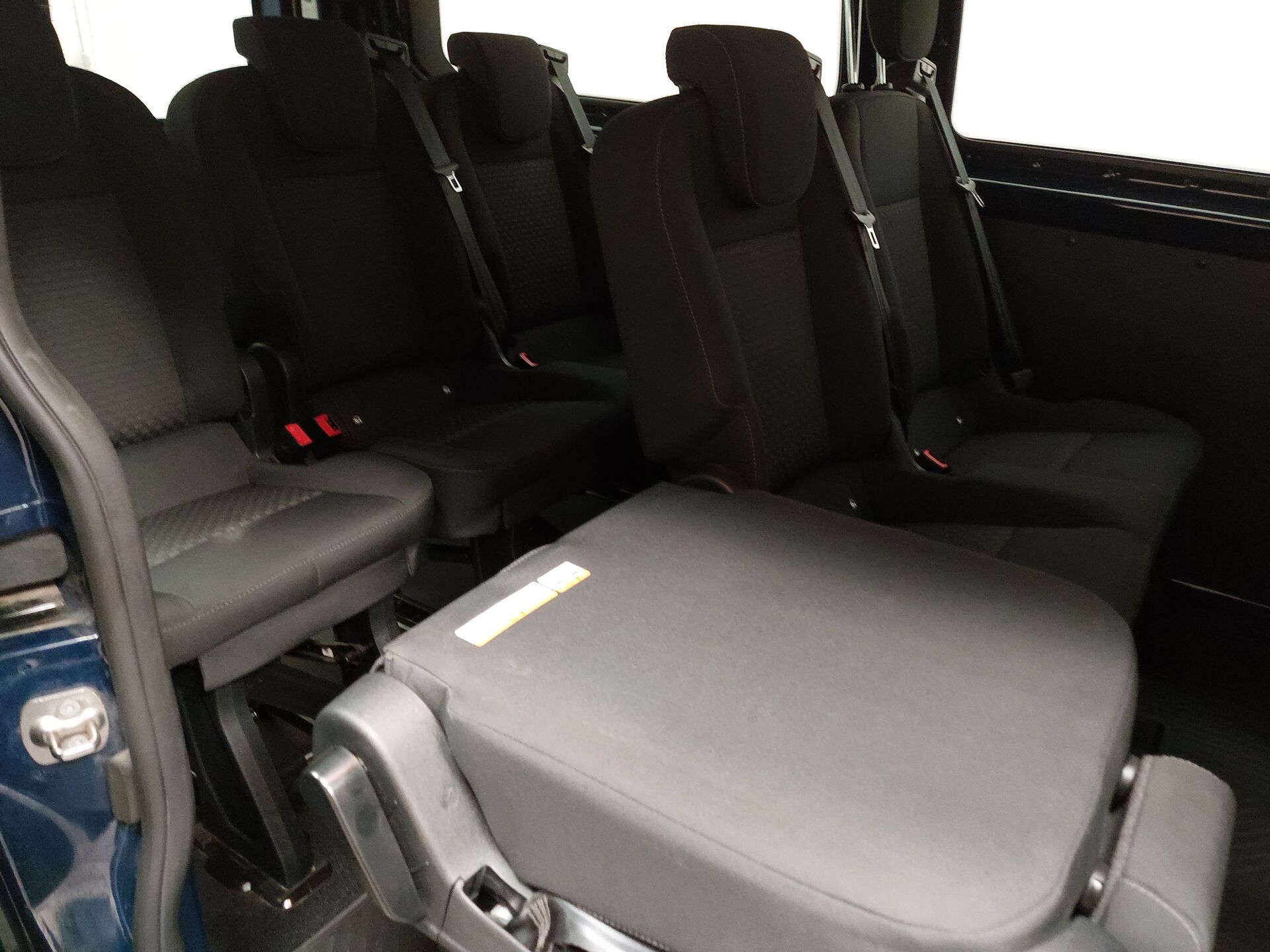 Ford Transit Custom 2.0 TDCi Trend L2 8-Sitze Nav PDC 18