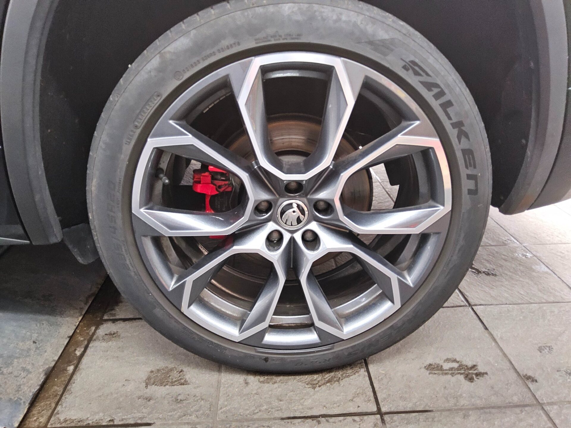 Skoda Kodiaq 2.0 TDI 4x4 RS 7-Sitze Navi LED vc Pano 11