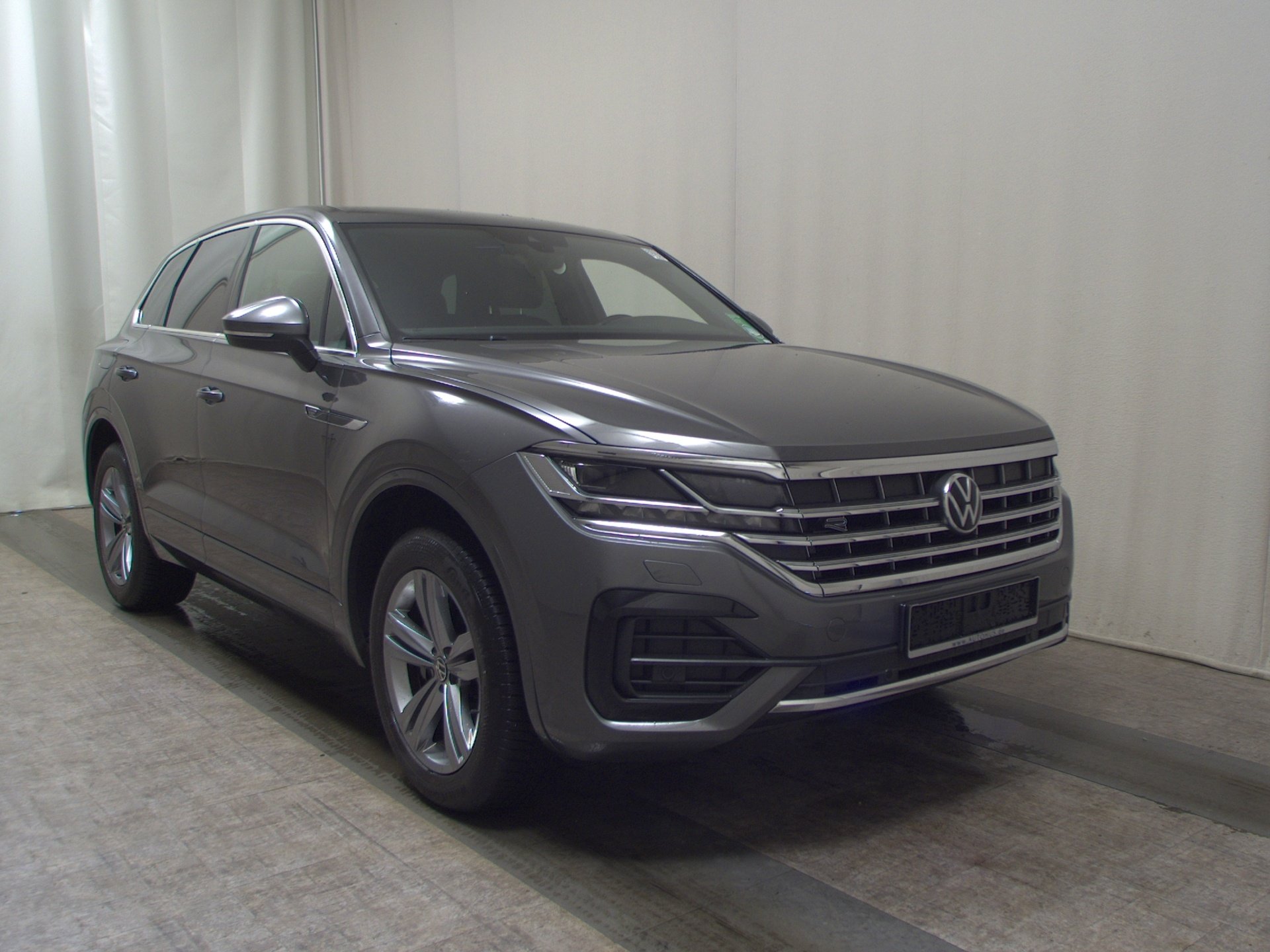 Volkswagen Touareg 3.0 TDI 4M R-Line Leder Navi LED AID Shz 3