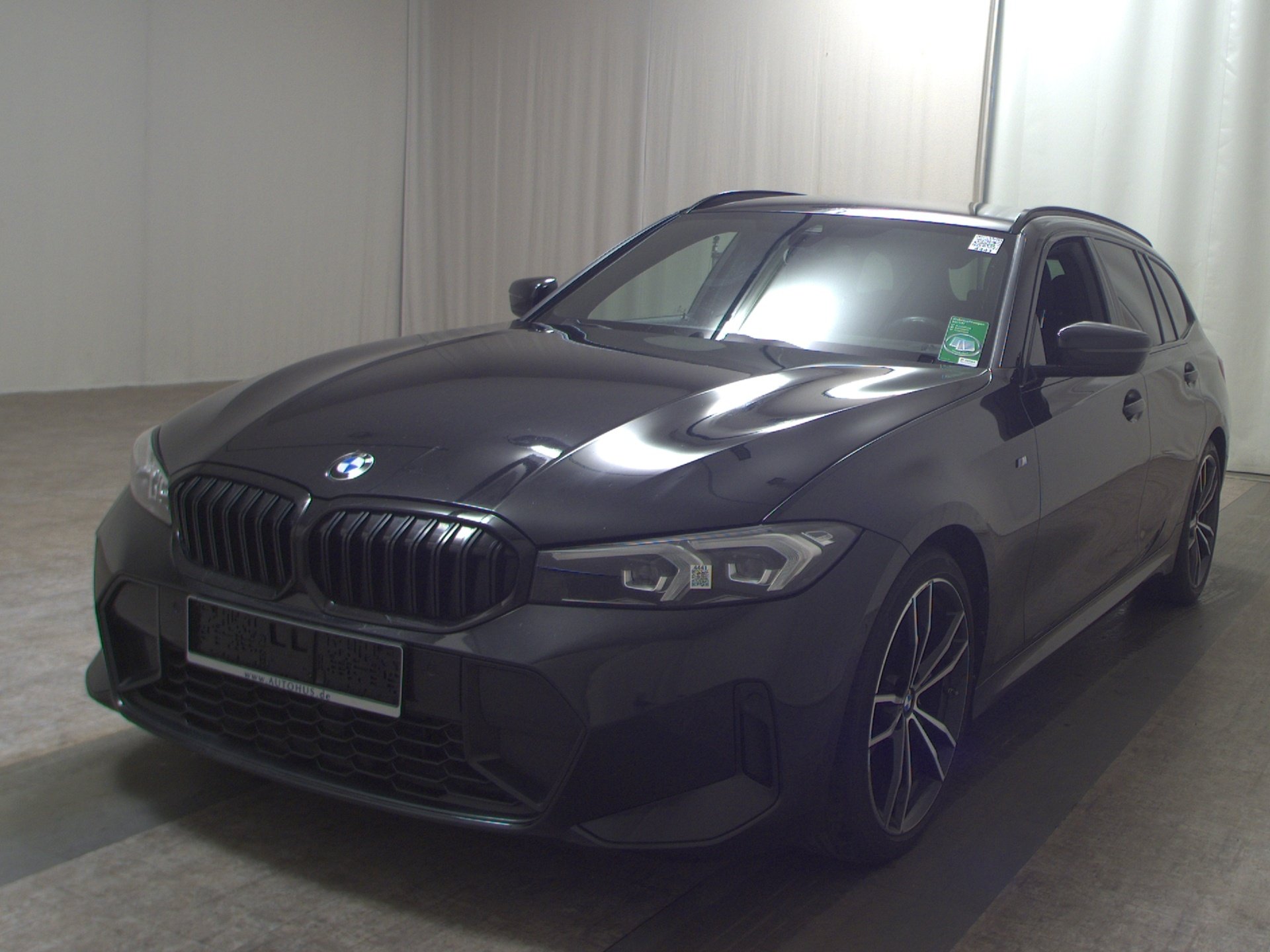 BMW 320dA Touring M-Sport Navi Curved HuD HiFi Rfk 2