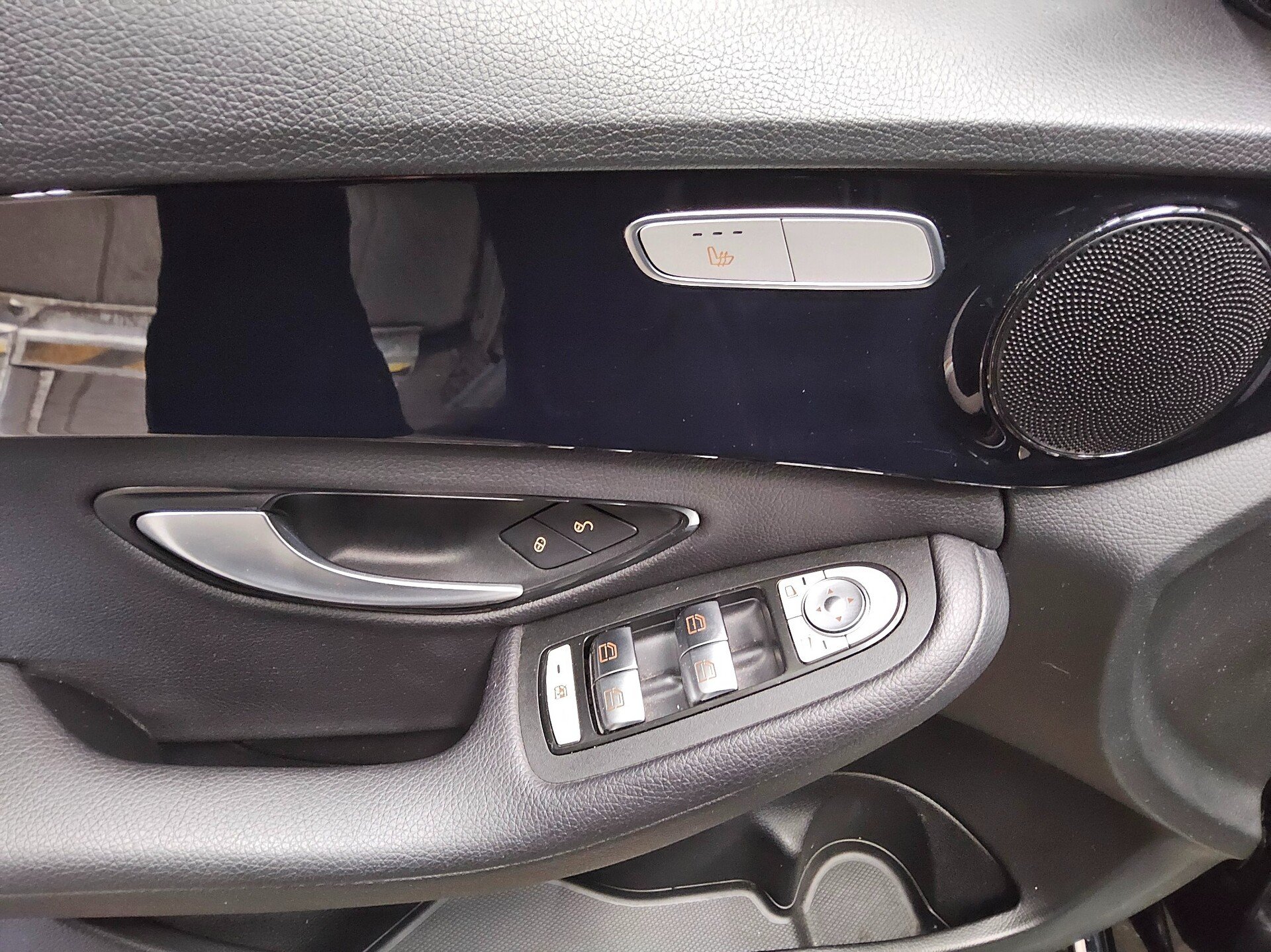 Mercedes-Benz C 300 Avantgarde LED Shz PDC Tempomat 9