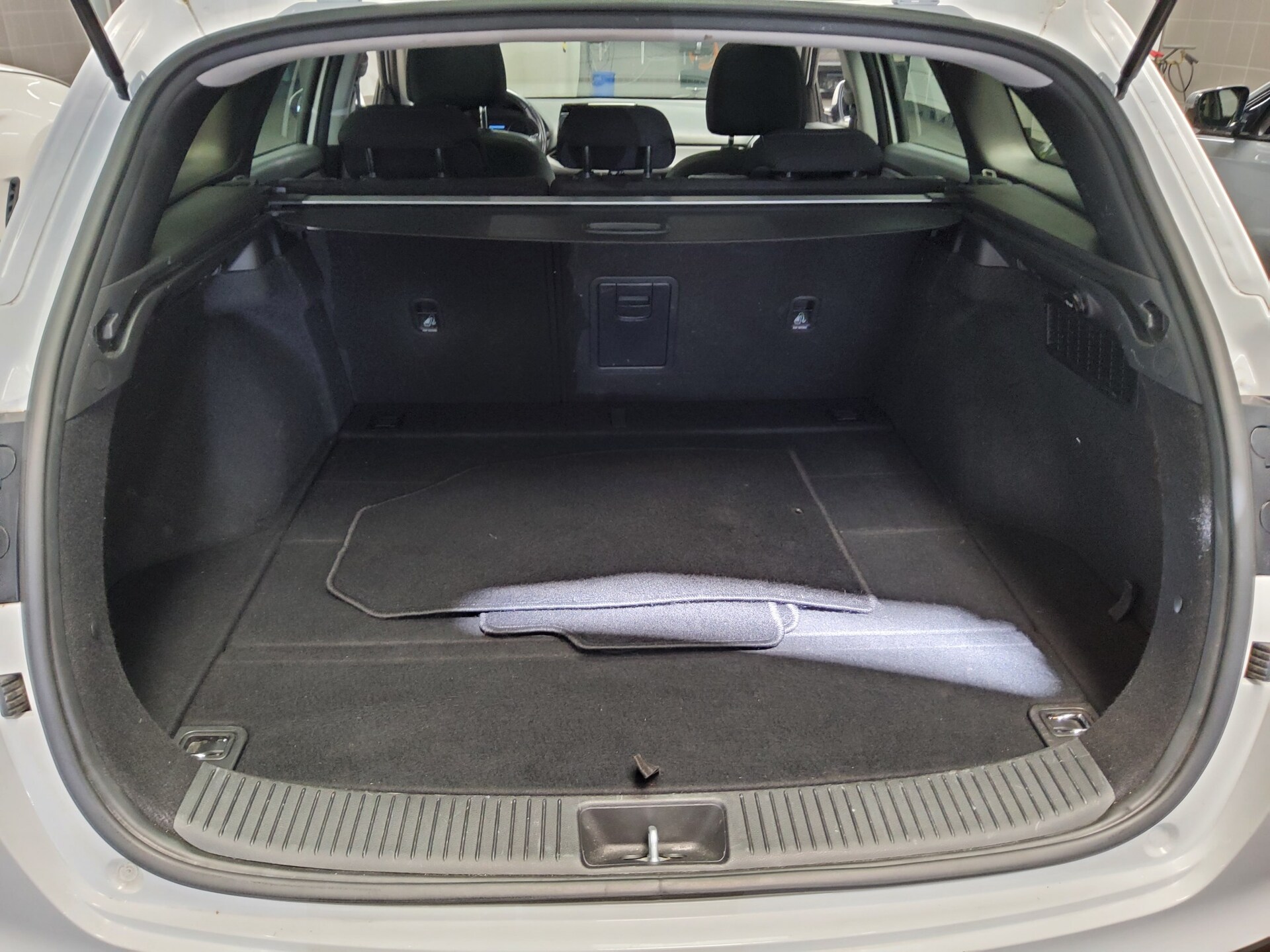 Hyundai i30 1.6 CRDI Style -Motorschaden- 11