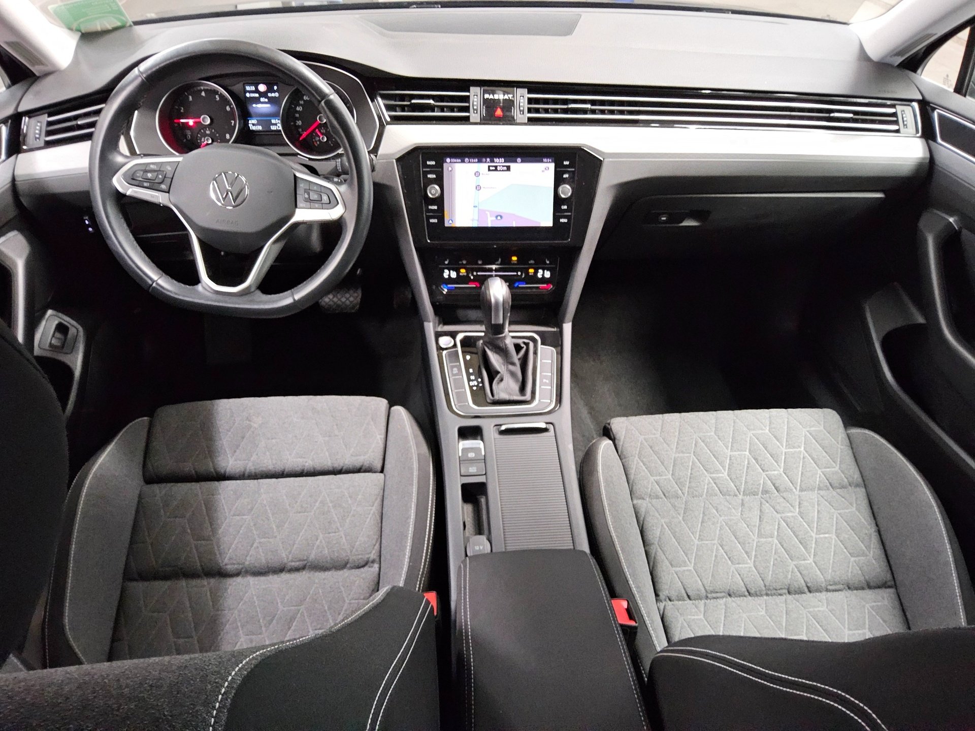 Volkswagen Passat Var. 1.5 TSI Business Navi LED RfK PDC BT 5