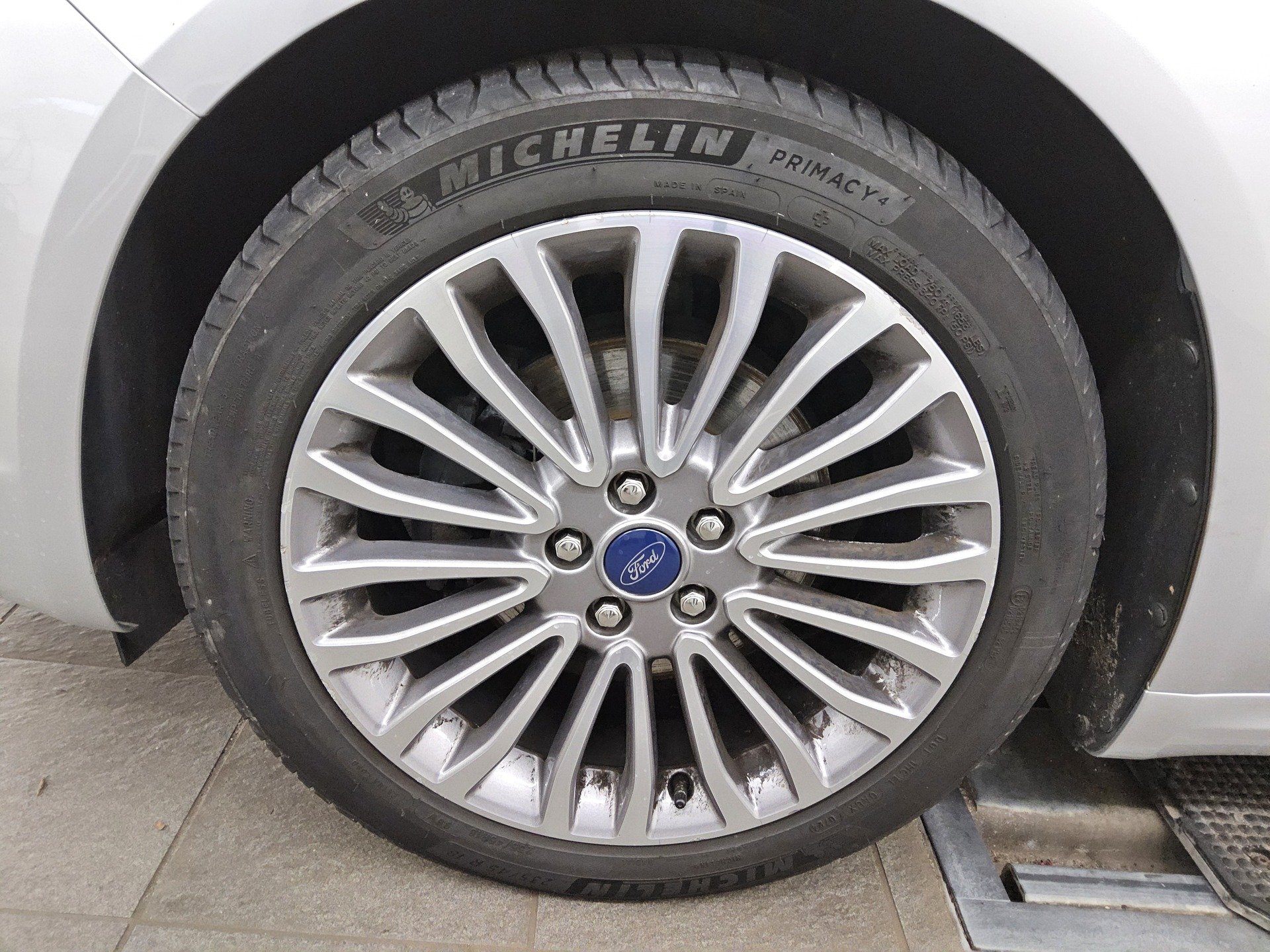 Ford Mondeo Turnier 2.0 EB Titanium Leder Nav LED AHK 10