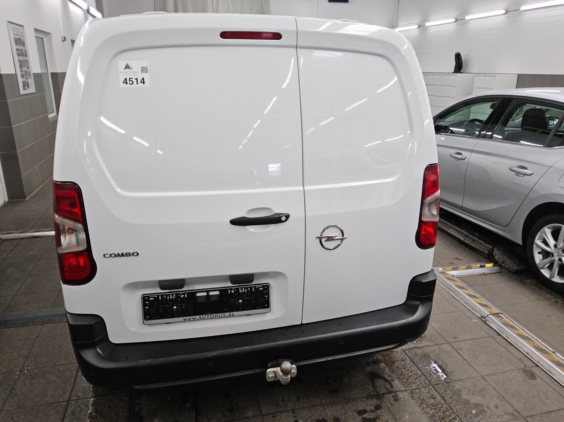 Opel Combo Cargo 1.5 D Edition 2-Sitzer Klima Shz 11