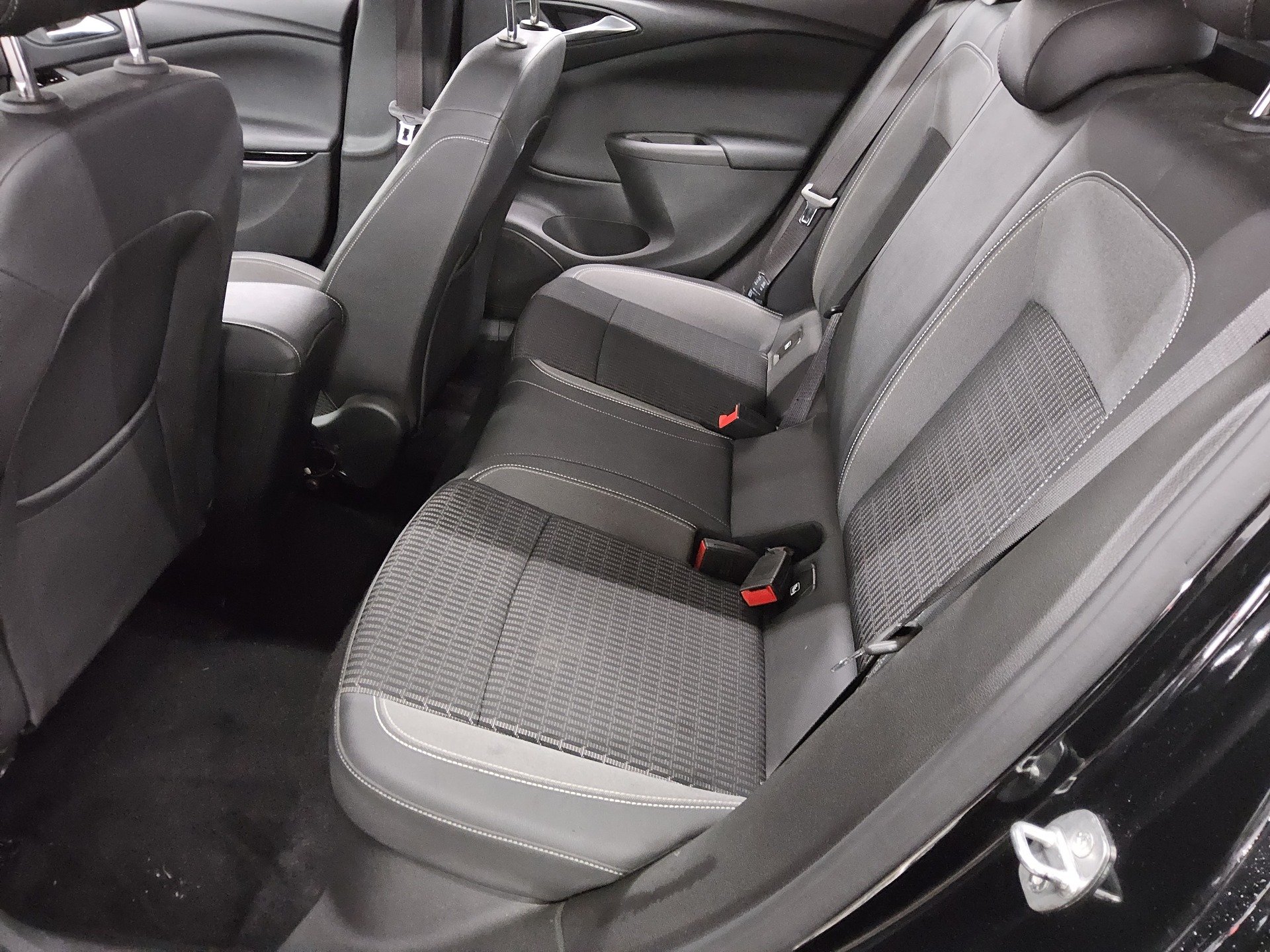 Opel Astra ST 1.5 D Business Ed. T-Leder Navi LED PDC 13