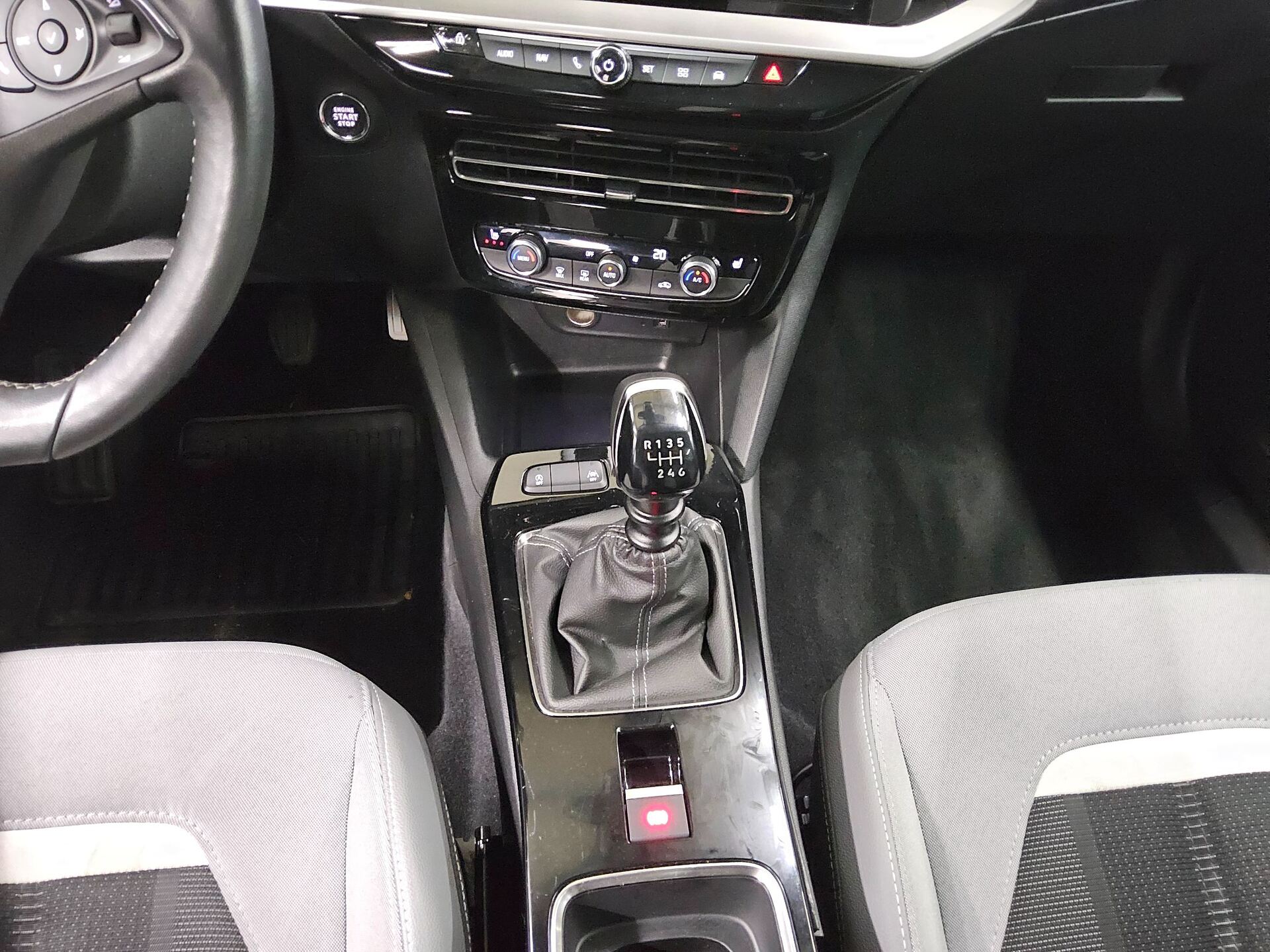 Opel Mokka 1.2 Turbo Elegance T-Leder Navi LED DC RfK 6