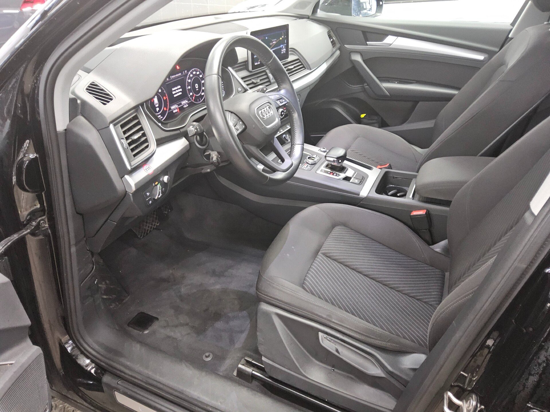 Audi Q5 35 TDI Navi vc HuD B&O el-Heckklappe ACC 8