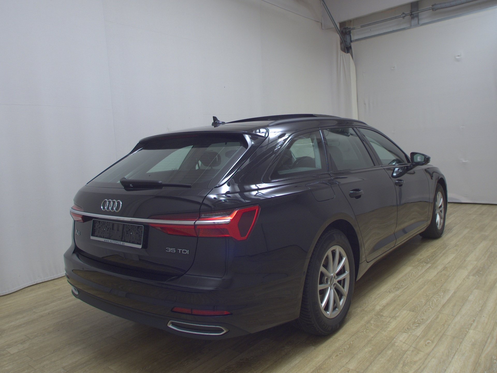 Audi A6 Avant 35 TDI Navi LED Pano PDC Shz 4