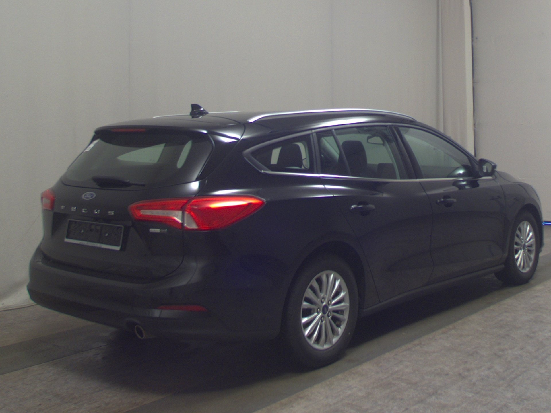 Ford Focus Turnier 1.0 EB Titanium Navi LED Tempomat 4