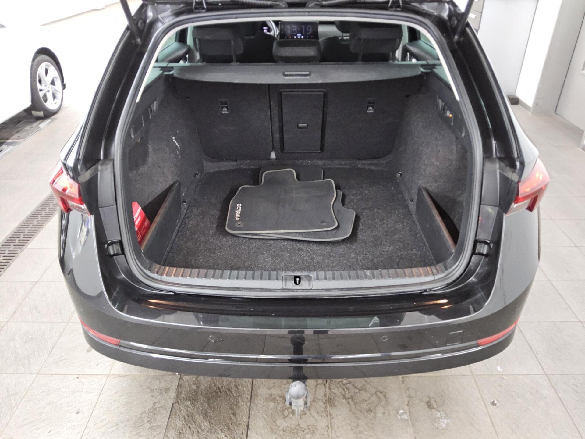 Skoda Octavia Kombi 2.0 TDI Ambition Navi LED vc AHK 12