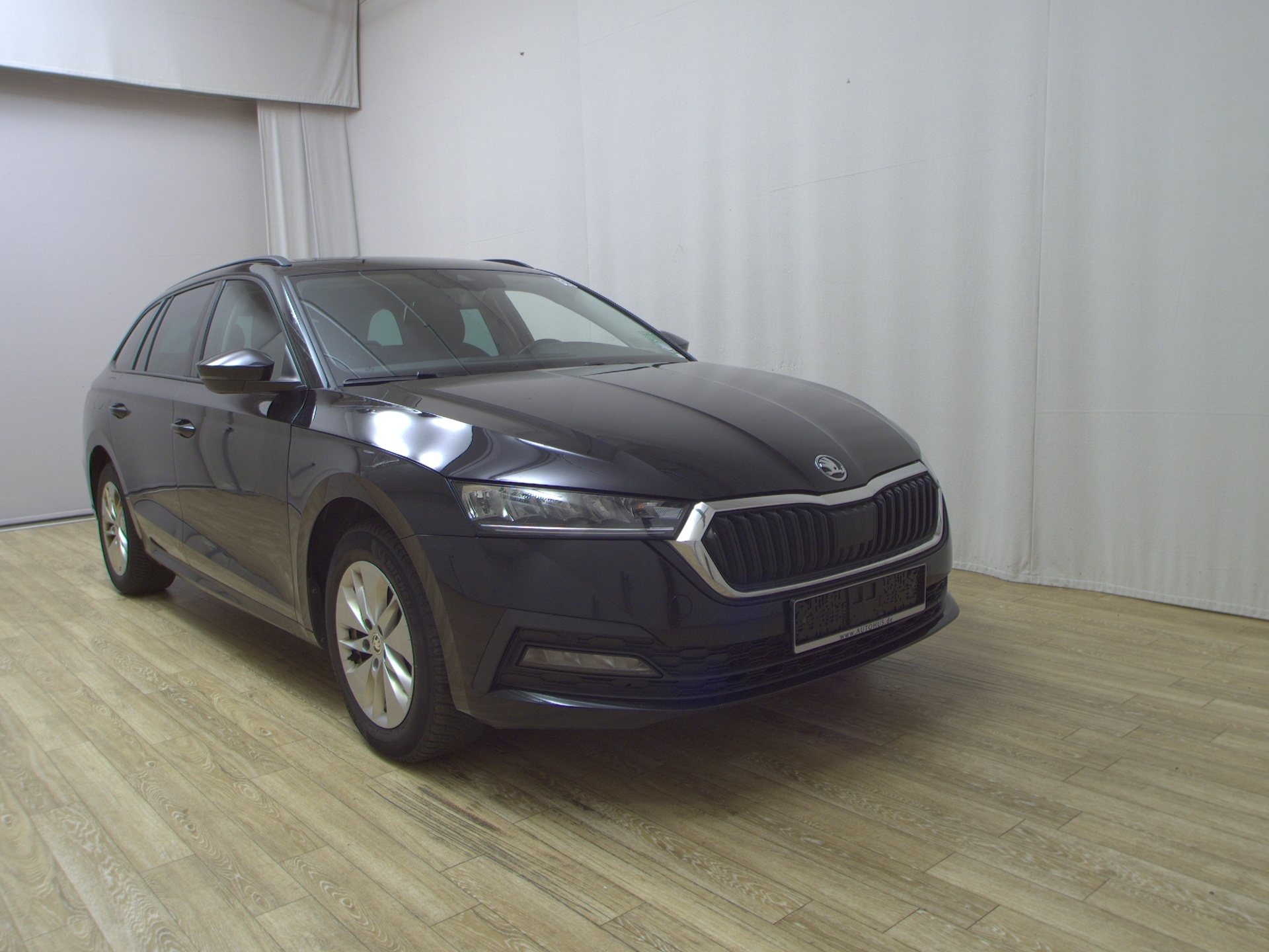 Skoda Octavia Kombi 2.0 TDI Ambition Navi LED vc AHK 3