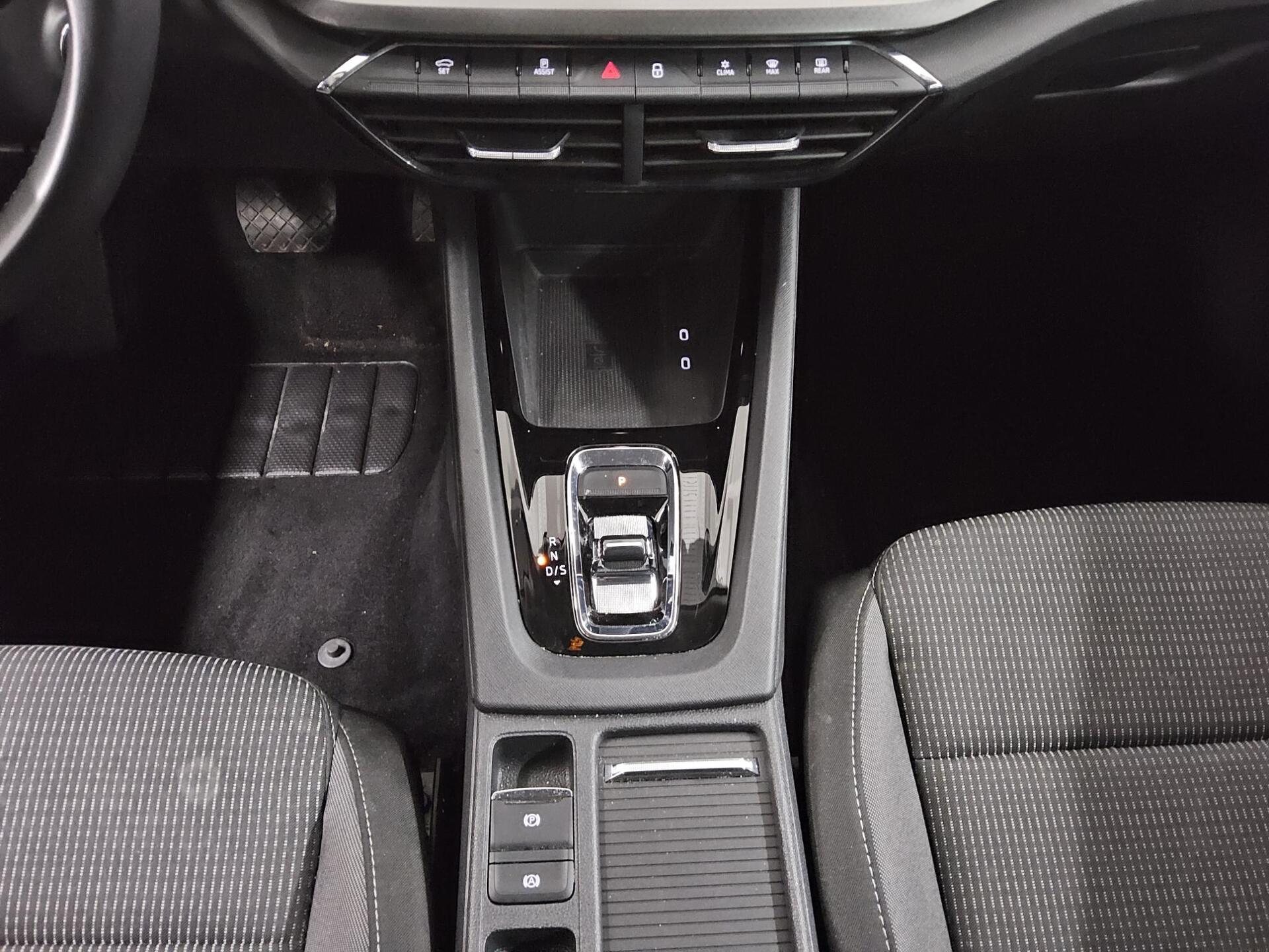Skoda Octavia Kombi 2.0 TDI Ambition Navi LED vc AHK 6