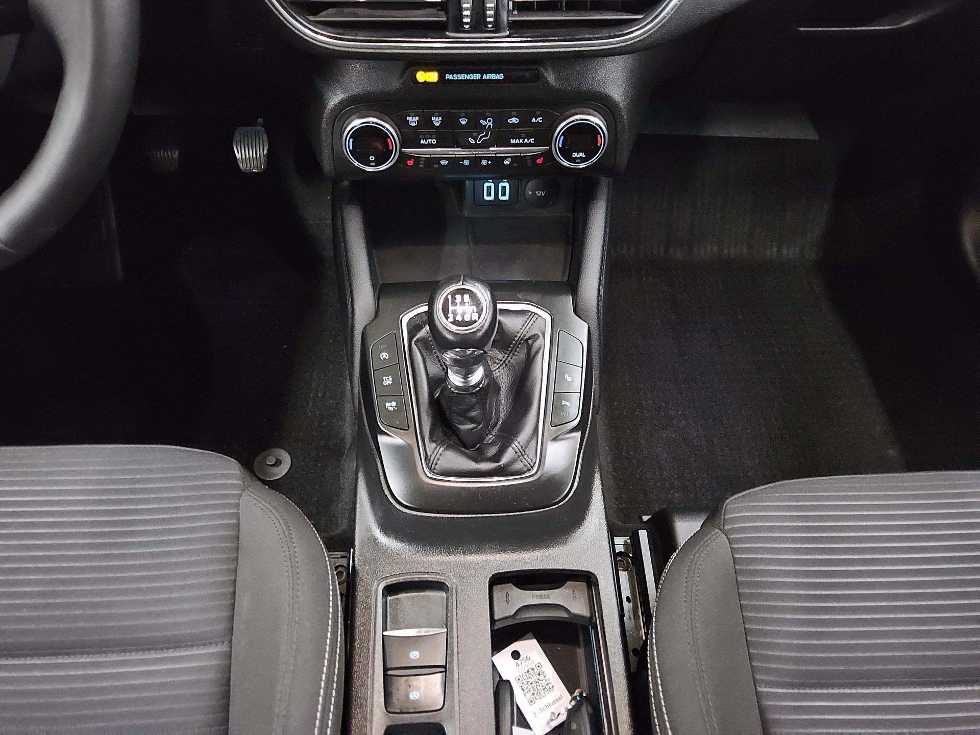 Ford Focus Turnier 1.0 EB Titanium Navi LED Shz RfK 6