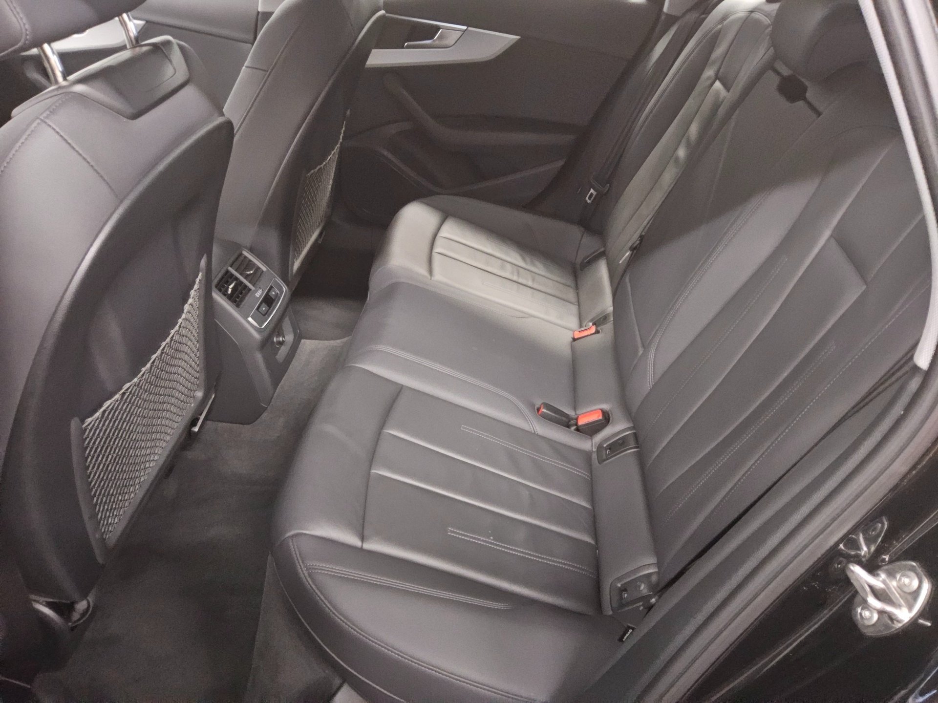 Audi A4 Avant 40 TDI advanced Leder Navi LED vc RfK 13