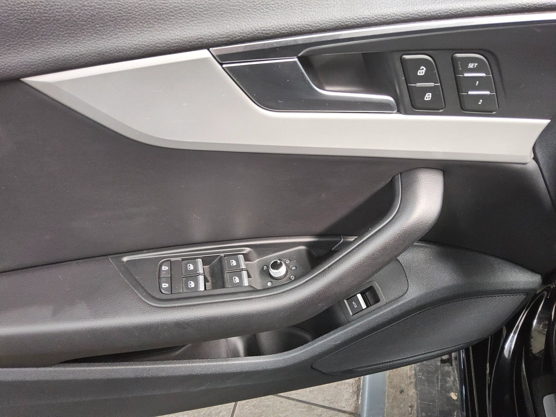 Audi A4 Avant 40 TDI advanced Leder Navi LED vc RfK 10