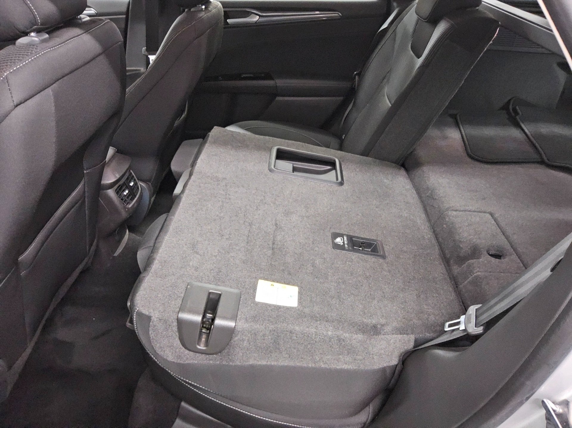 Ford Mondeo Turnier 2.0 Business Navi Shz Tempomat 12
