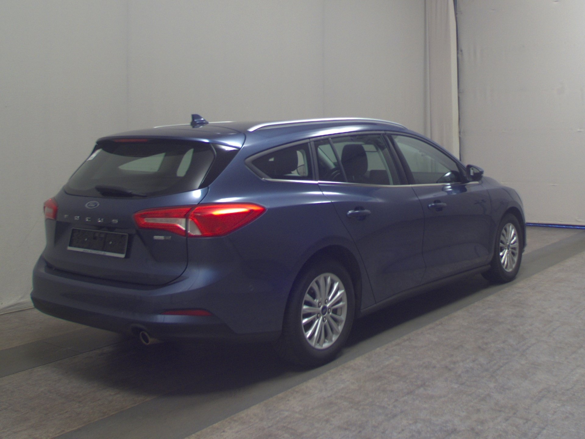 Ford Focus Turnier 1.0 EB Titanium Navi LED RfK Shz 4