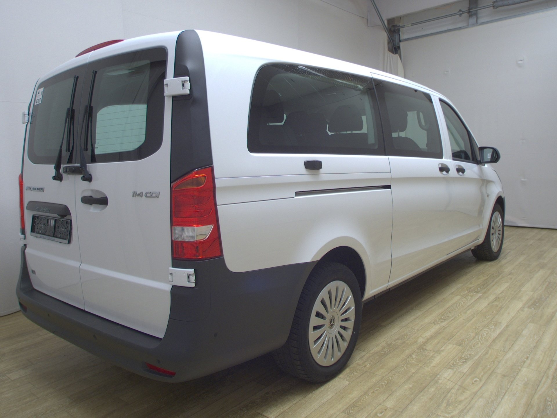 Mercedes-Benz Vito Tourer 114 CDI extralang 8-Sitze Navi RFK 4
