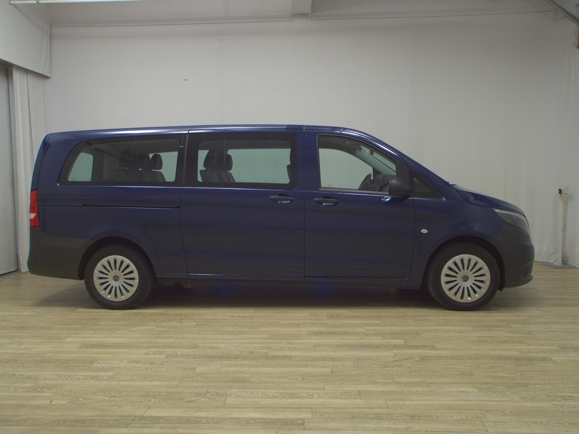 Mercedes-Benz Vito CDI Tourer Pro extralang 8-Sitze Leder Navi