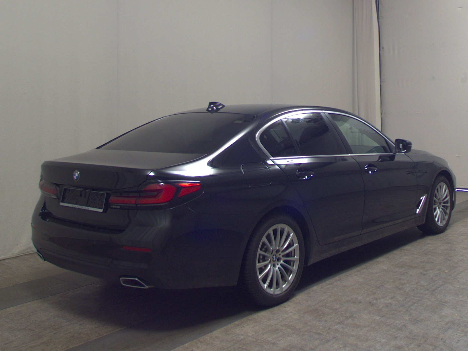 BMW 520dA LED Navi LC-Pro Kamera StandHzg ACC 4