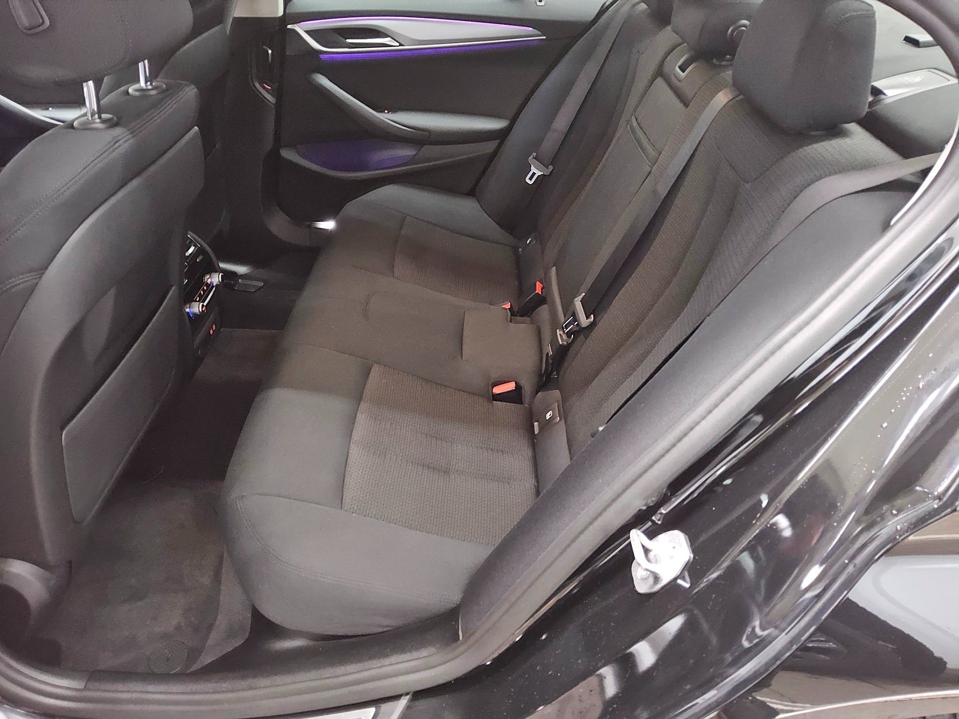 BMW 520dA LED Navi LC-Pro Kamera StandHzg ACC 13