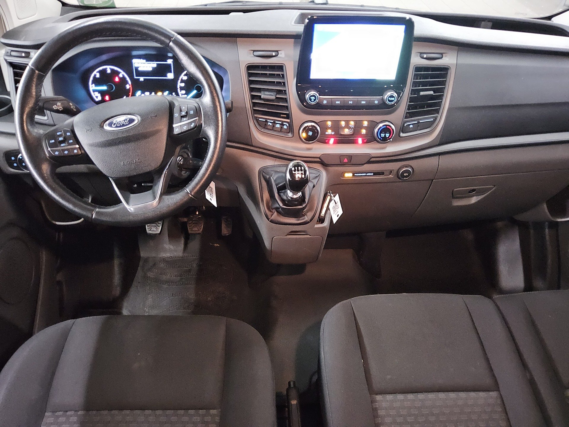 Ford Transit Custom 2.0 TDCi Trend L1 9-Sitze Navi 5