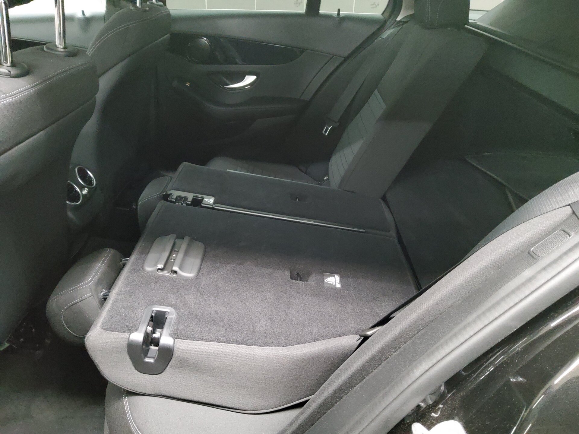 Mercedes-Benz C 220 T d Avantgarde Navi LED Kamera StandHzg 13