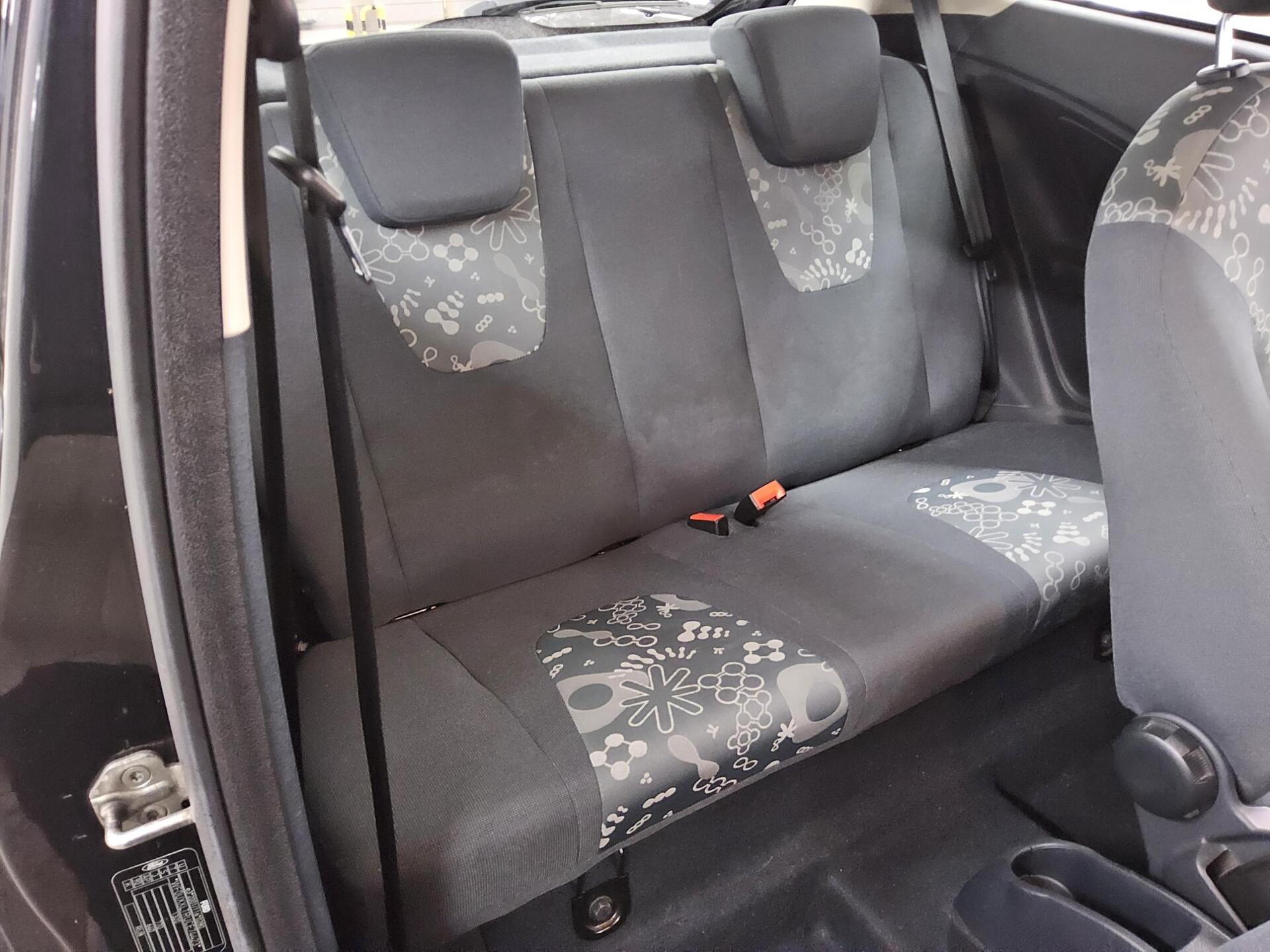 Ford Ka 1.2 Champ.-Edit. SHZ Klima HU08/27 13