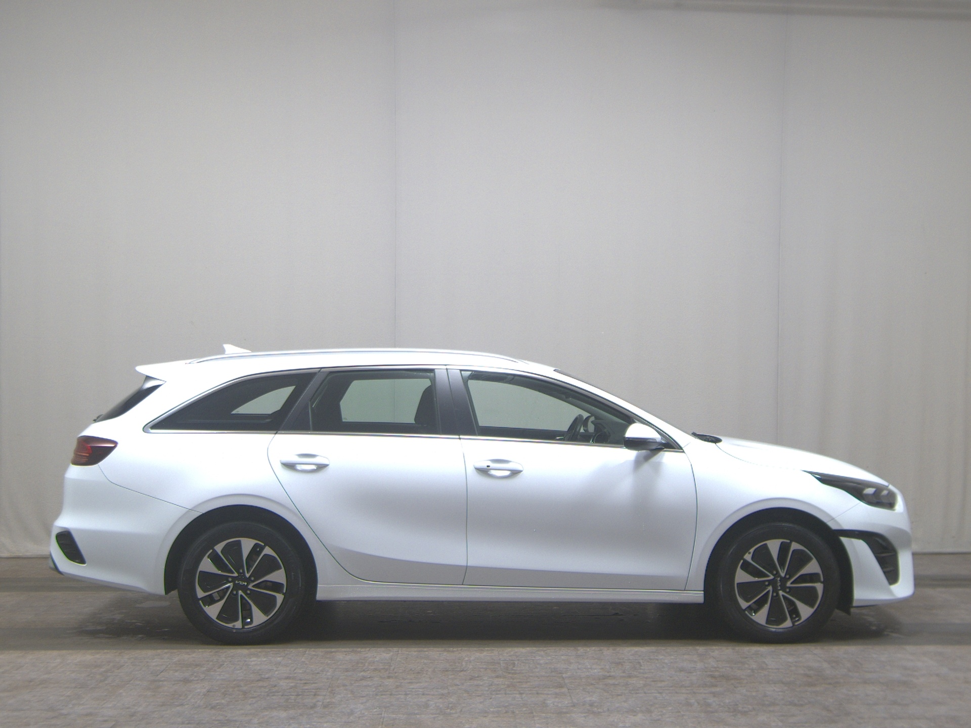 Kia cee'd 1.6 T-GDI PHEV Vision LED Shz PDC RfK