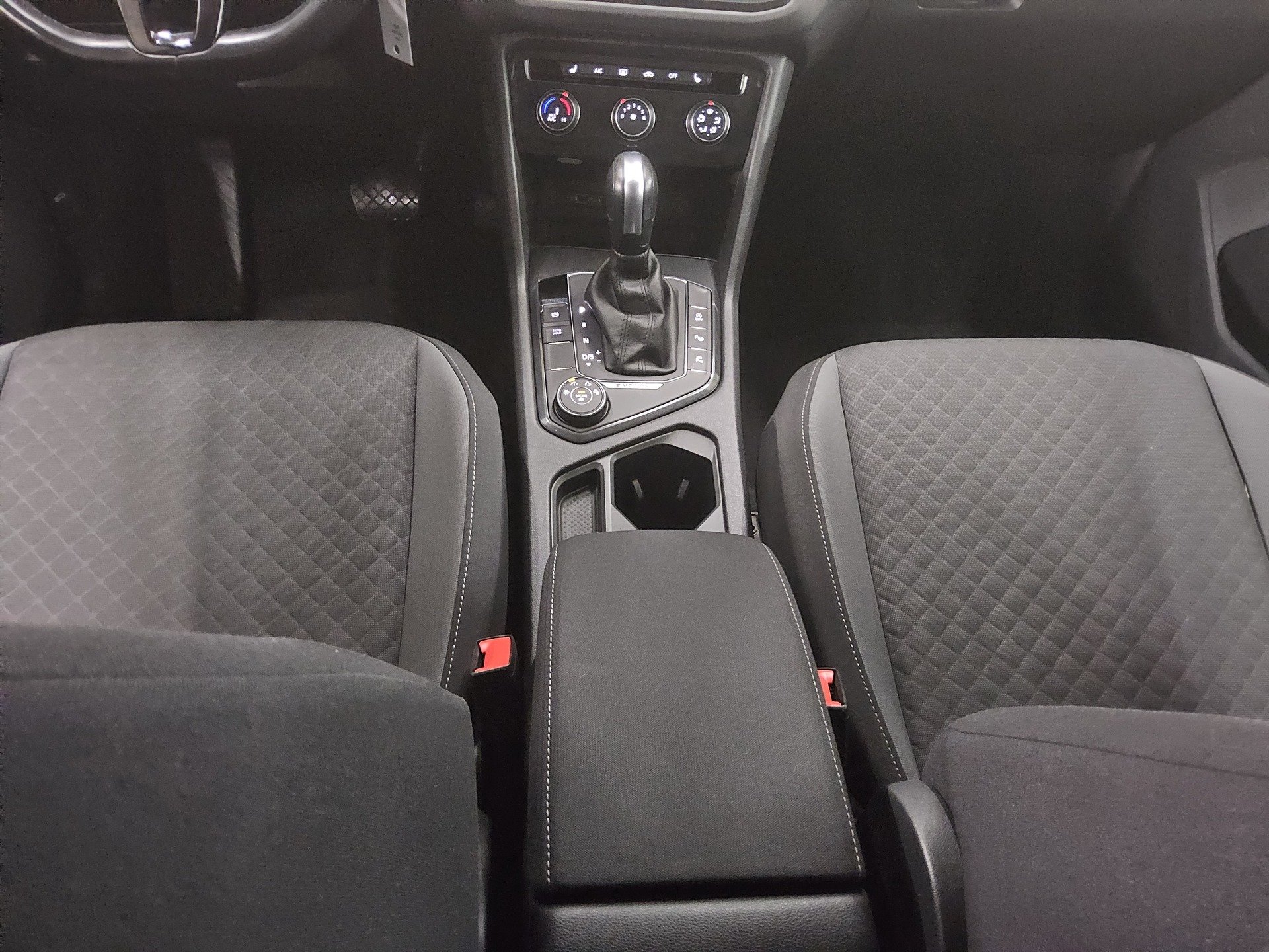 Volkswagen Tiguan 2.0 TDI 4M Comf. Navi+ AID Kamera Ahk RFK 6