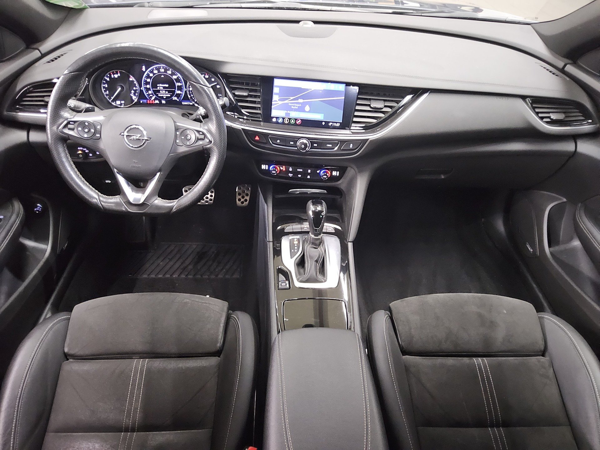 Opel Insignia ST 1.5 D Ultimate Navi BOSE LED AHK 5