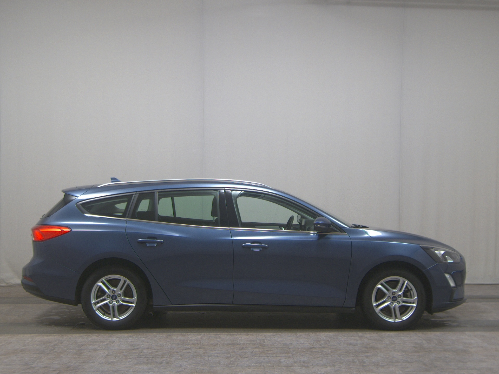 Ford Focus Turnier 1.0 EB Cool&Connect Navi LED PDC